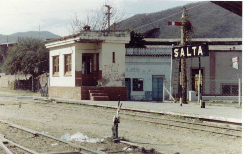 saltaestcabin14.jpg